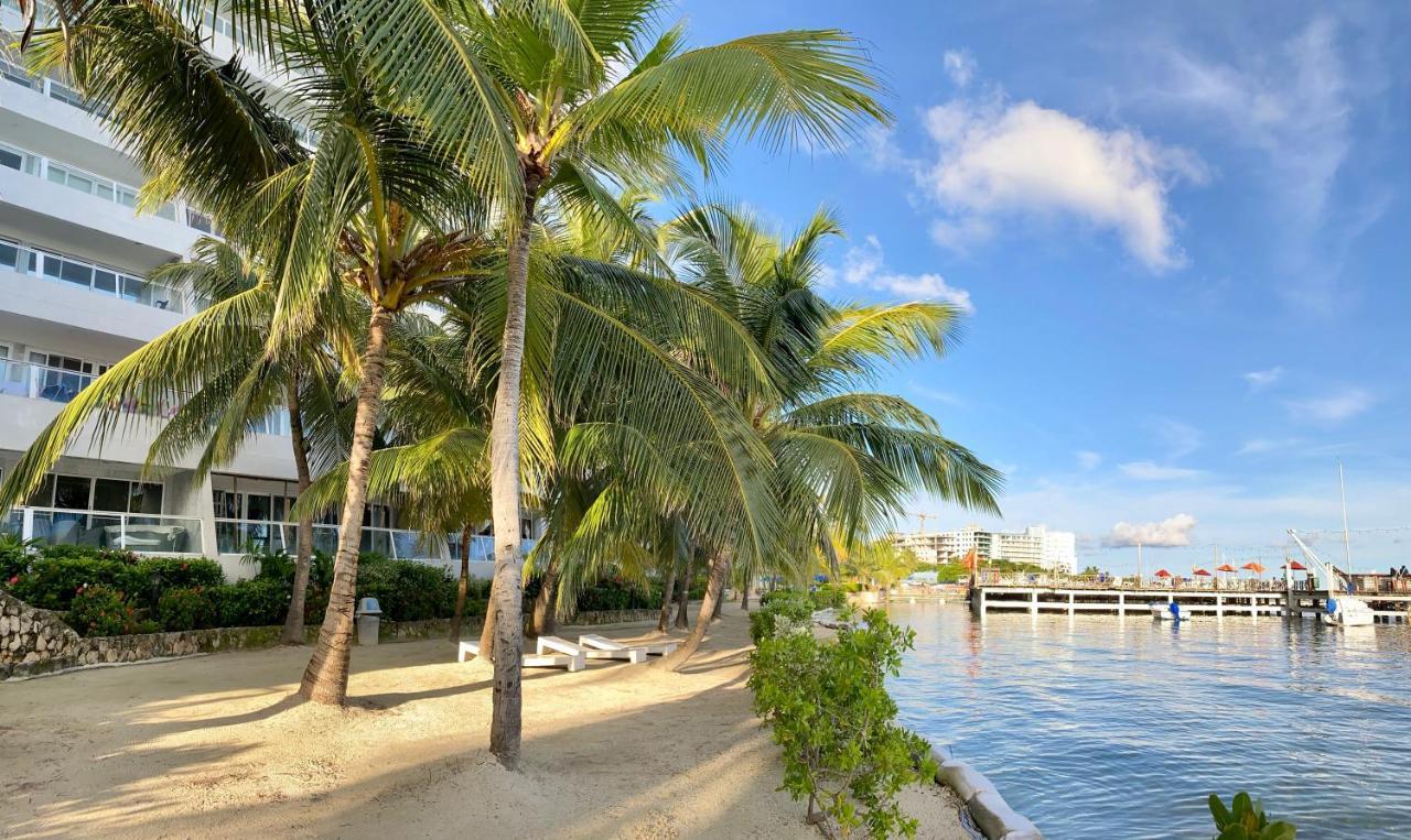 Exclusivos Apartamentos Con Playa Privada San Andrés Kültér fotó