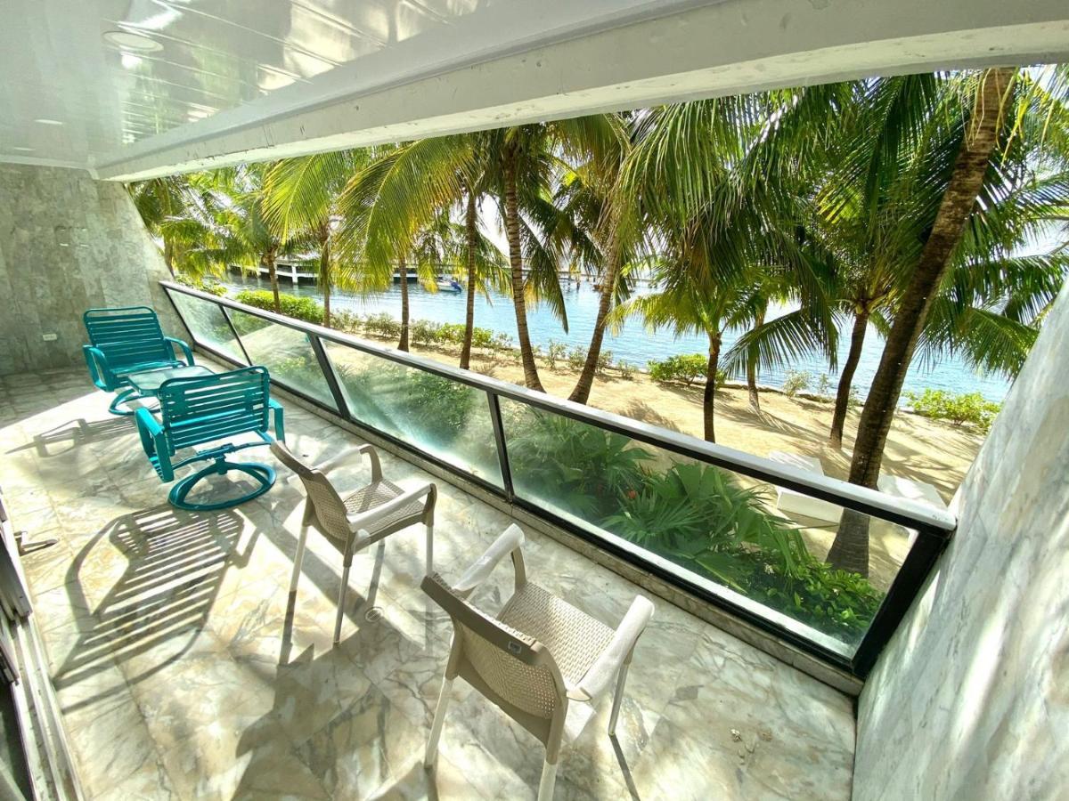 Exclusivos Apartamentos Con Playa Privada San Andrés Kültér fotó